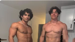 مقطع يوسف خليل مع زين ووكر الإيراني والأمريكية