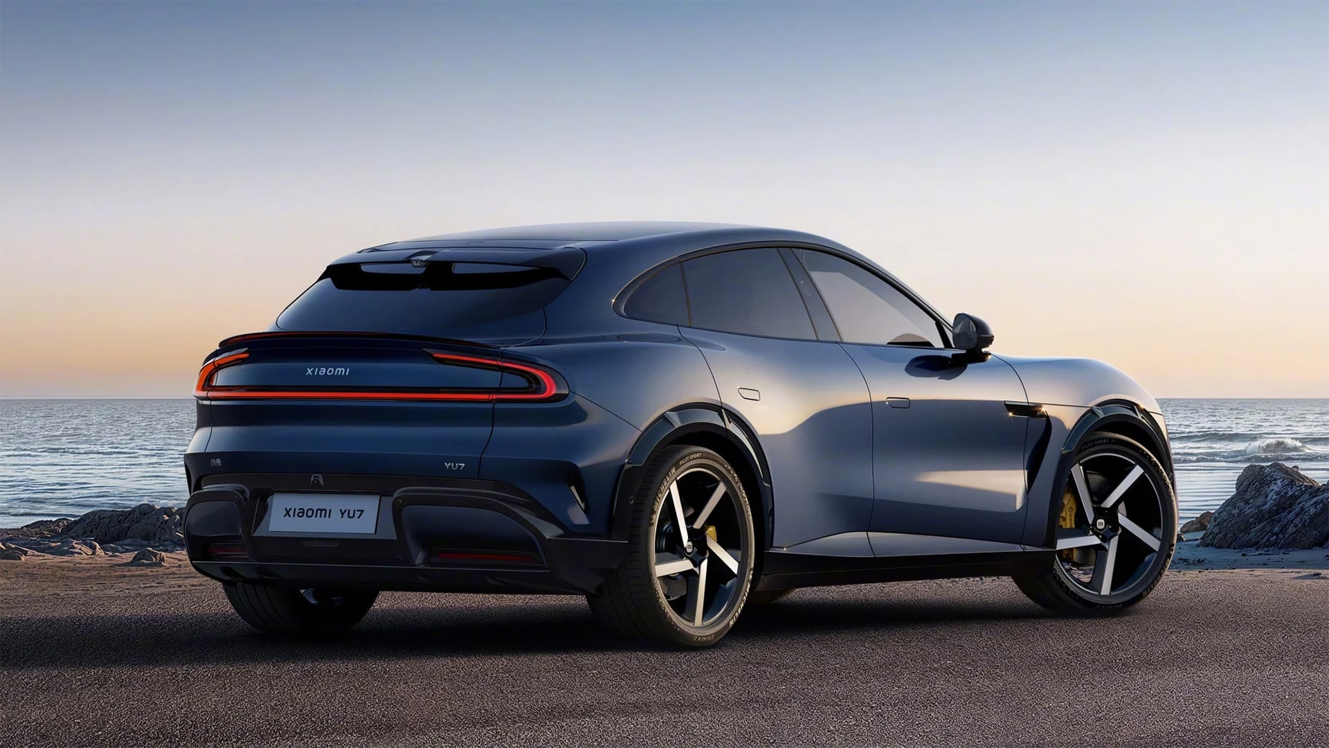 سعر سيارة شاومي YU7 موديل 2025 الكهربائية الجديدة