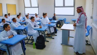 الحصول للمرشحين على الوظائف التعليمية