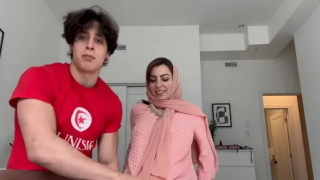 مقطع يوسف خليل مع الينا انجل المحجبة