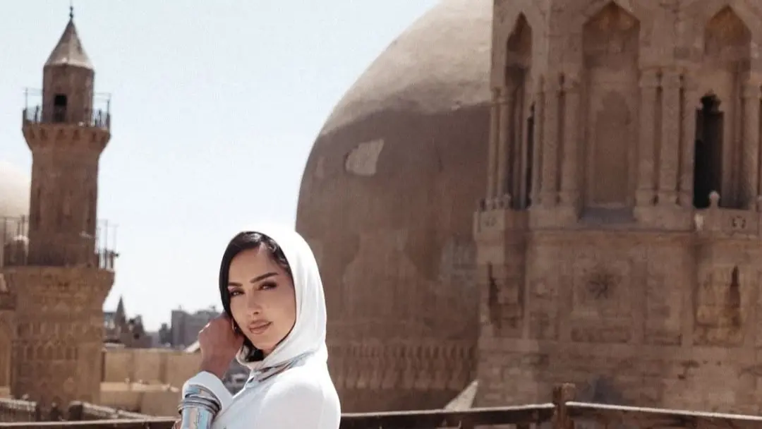 تفاصيل رقص بسمة بوسيل في مسجد بالقاهرة