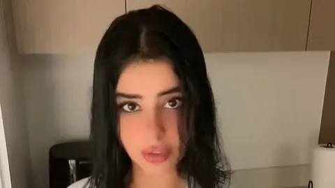 سبب ترحيل زينب أمير الكويتية من البحرين