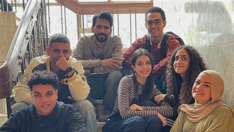 قصة مسلسل ميد تيرم 2025